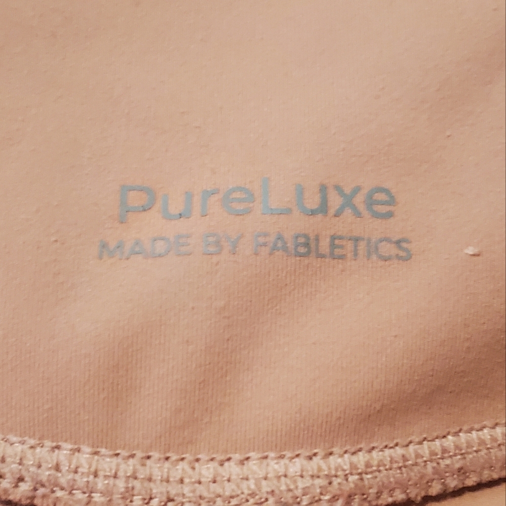 XL Fabletics Workout Set - Picture 3 of 5